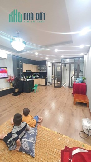 Bán Nhà Đường Láng-Đống Đa 46mx7 tầng ô tô tránh-ngõ thông-kinh doanh gần phố-xây tâm huyết