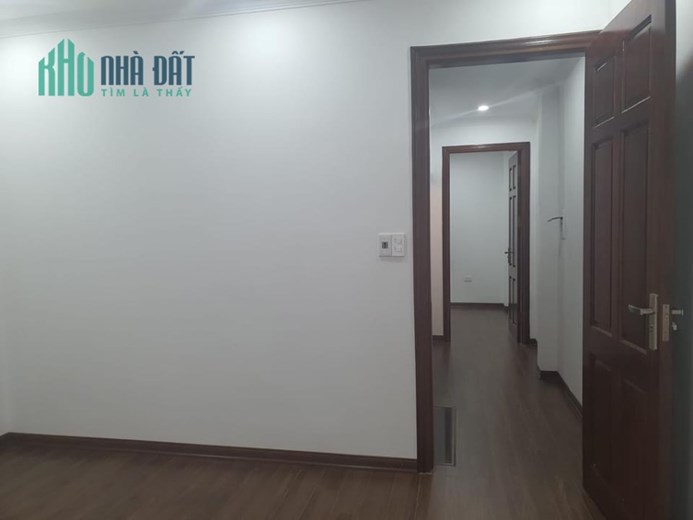 Bán Nhà Bùi Xương Trạch 42mx5 tầng-ngõ thông-nhà mới-4PN-ở ngay 4,9  tỷ thiếtt kế hiện đại.