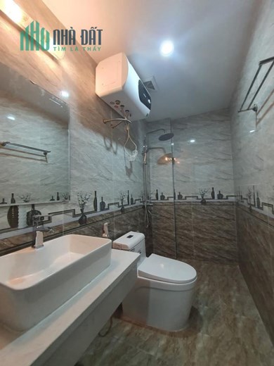 Bán Nhà Bùi Xương Trạch 42mx5 tầng-ngõ thông-nhà mới-4PN-ở ngay 4,9  tỷ thiếtt kế hiện đại.