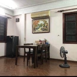 Cần bán gấp nhà Hoàng Hoa Thám ngõ thông Đội Cấn, Ngọc Hà