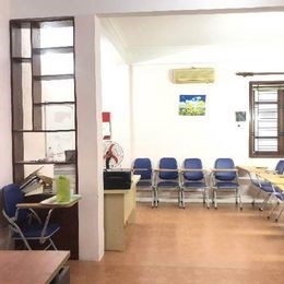 Cần bán gấp nhà Hoàng Hoa Thám ngõ thông Đội Cấn, Ngọc Hà