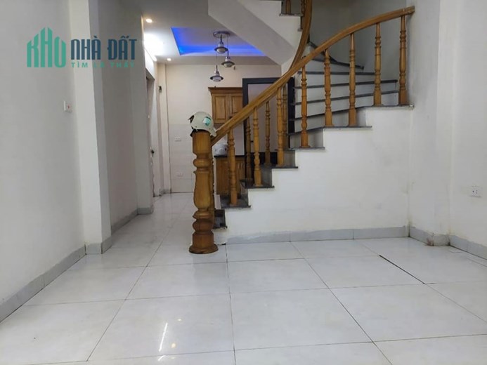CHO THUÊ NHÀ NGUYÊN CĂN QUANG TRUNG HÀ ĐÔNG + Ô TÔ ĐỖ - 40M 4 TẦNG 4NGỦ - FULL ĐỒ
