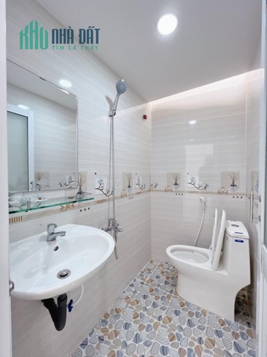 Bán nhà mới siêu đẹp Nguyễn Khoái, 3 x 9, giá chỉ 3,15 tỷ