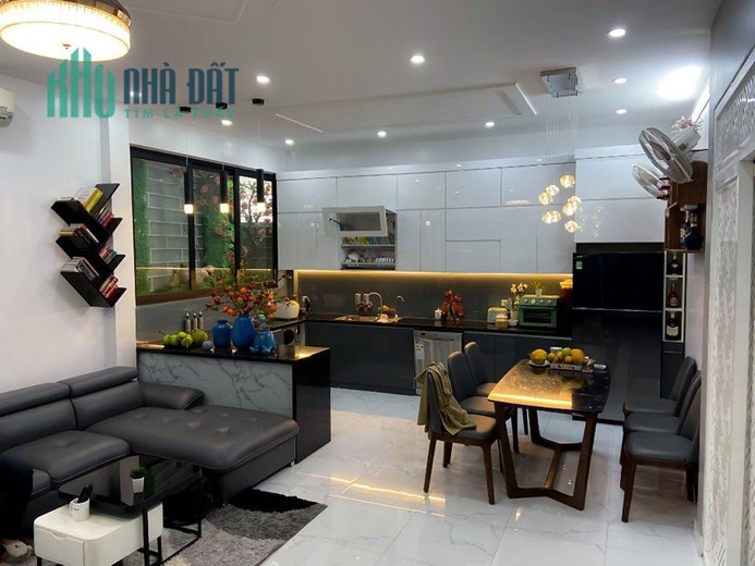 NHÀ NGỘP Bán Rẻ Quận 11, XE TẢI THÔNG, 89m2, Ở Ngay, 12.3 TỶ CÒN 8.7 TỶ