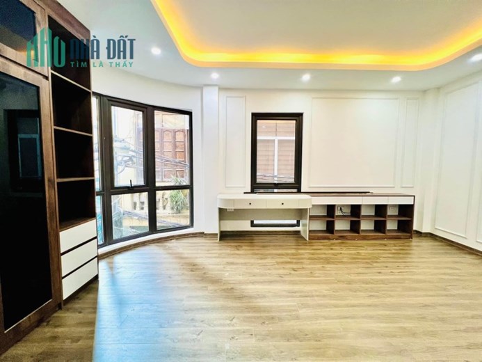 7 TẦNG THANG MÁY - MỚI ĐẸP - LÔ GÓC - FUII NỘI THẤT -  12 PHÒNG KHÉP KÍN - GẦN PHỐ - DÒNG TIỀN