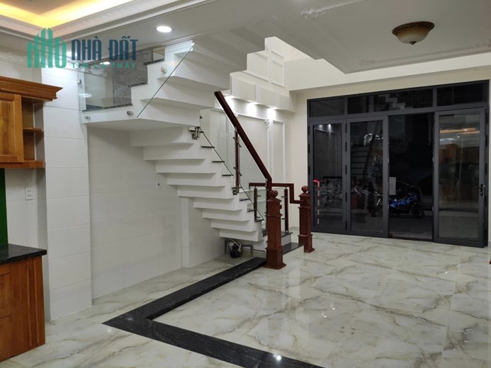 HXH TRÁNH - KIẾN TRÚC CHÂU ÂU XỊN MỊN - KHU DÂN TRÍ - 5 TẦNG 51M2 - GIÁ 5.9 TỶ