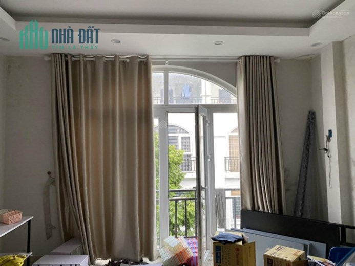 Cho thuê nhà liền kề, DT 57m2, xây 3,5 tầng tại Cầu Bươu, Tân Triều, Thanh Trì