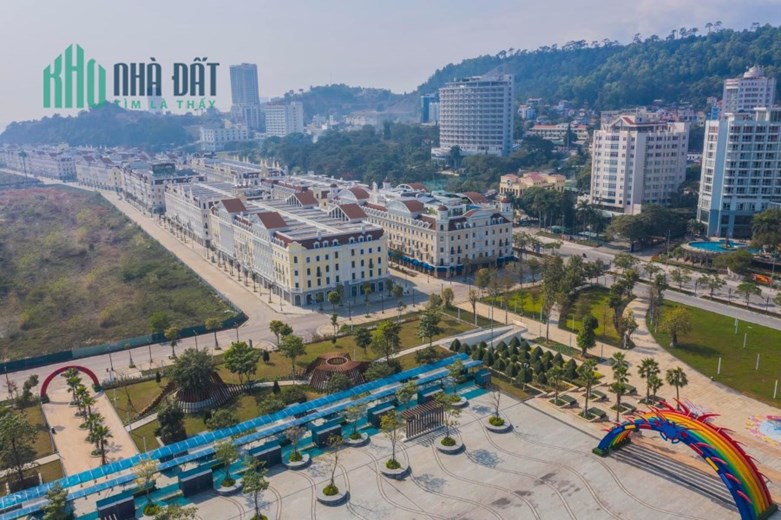 Bán gấp căn shophouse Eu (E528) mặt trong đường Hạ Long, 120m2 x 5 tầng, 14,5 tỷ có thương lượng