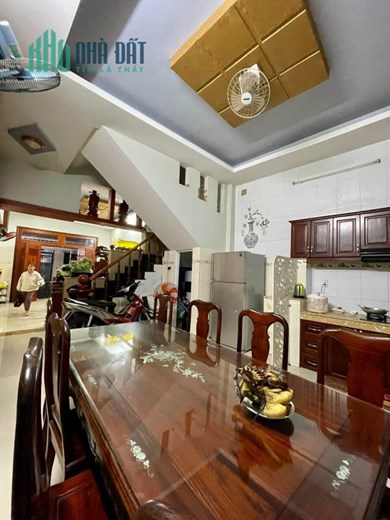 Nhà Siêu Sang 5Lầu (DT:4.05x15.1m )Hẻm 4m Gần MT-Phường13 Quận10