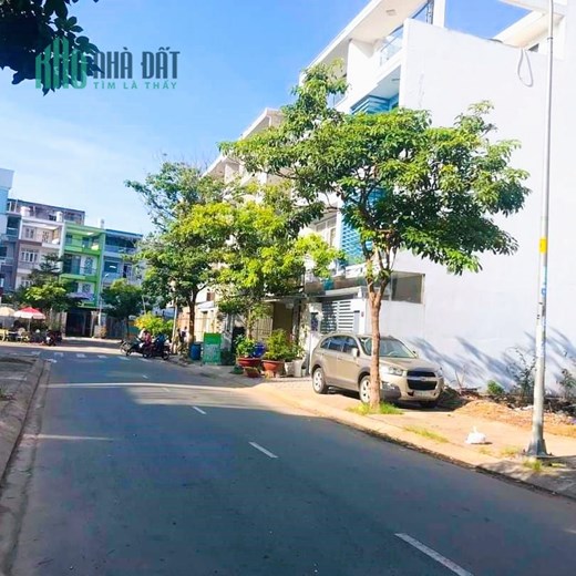 NHÀ CAO CỬA RỘNG - VÀI BƯỚC CHÂN RA ĐƯỜNG NHỰA - KHU VỰC BÀN CỜ SẦM UẤT KINH DƯƠNG VƯƠNG - HỒ NGỌC
