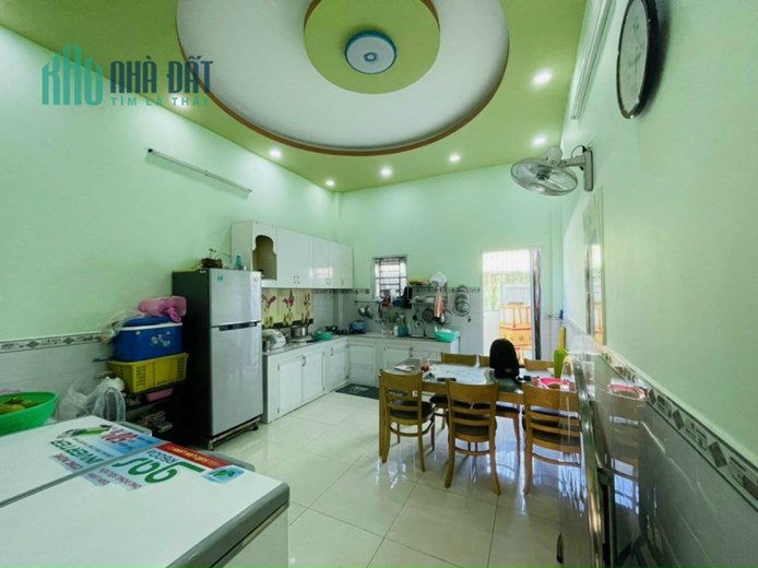 NHÀ CAO CỬA RỘNG - VÀI BƯỚC CHÂN RA ĐƯỜNG NHỰA - KHU VỰC BÀN CỜ SẦM UẤT KINH DƯƠNG VƯƠNG - HỒ NGỌC