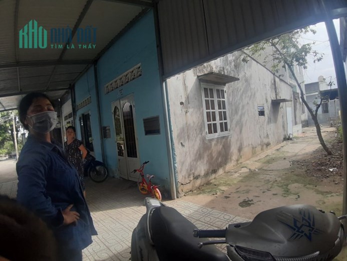 Mua Đất tặng nhà- Quốc Lộ 1A, TTHH, Q.12- 200m2- Chỉ 5.3 tỷ- Không QH,LG