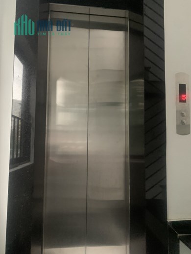 Cho thuê MẶT BẰNG KINH DOANH, CỬA HÀNG 30M2 X 5 tầng mặt phố NGUYỄN VĂN HUYÊN, Cầu Giấy
