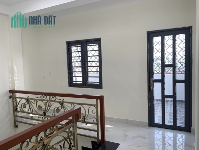 LÊ VĂN QUỚI 4 TẦNG 61M2 GIẾNG TRỜI SAU ĐÓN GIÓ - 3 BƯỚC RA MẶT TIỀN -  NGAY NGÃ TƯ BỐN XÃ