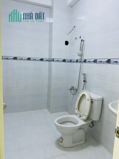 BÁN NHÀ SƠN KỲ HXH 6M THẲNG TẤP 70M2 NGANG 5M KHU DÂN TRÍ 3PN GIÁ NHỈNH 5 TỶ TL