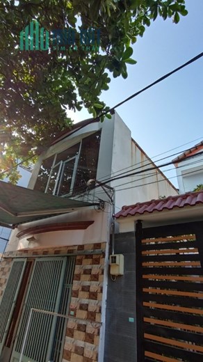 Nhà bán hxh Đường Số 18E Bình Hưng Hòa A Bình Tân 2.1 tỷ