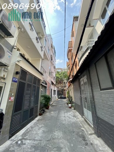 HẺM XE HƠI TRUNG TÂM Quận TÂN BÌNH -- GẦN MẶT TIỀN ĐƯỜNG - NHÀ CHÍNH CHỦ 1 ĐỜI - GIÁ RẺ - 60m2