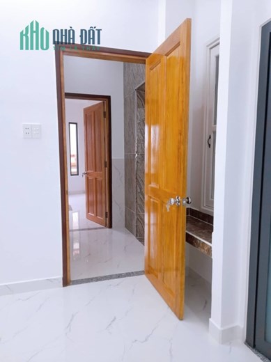 Bán nhà 5 Tầng P5 Phú Nhuận, 5.3x10.6m có thang máy, xe hơi vào nhà, nhỉnh 11 Tỷ TL