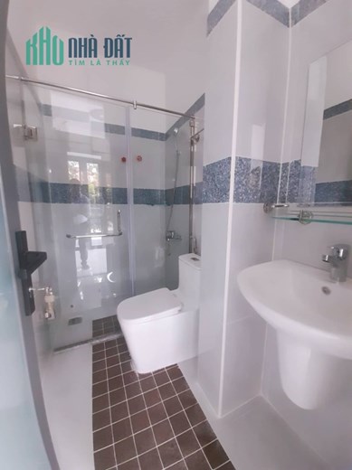 Bán nhà 5 Tầng P5 Phú Nhuận, 5.3x10.6m có thang máy, xe hơi vào nhà, nhỉnh 11 Tỷ TL