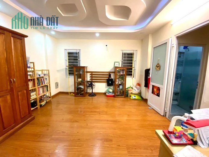 Bán gấp nhà Hồ Tùng Mậu, 33m2 x 5T - OTO gần - Ở NGAY nhỉnh 3 tỷ