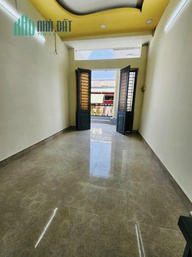 Bán nhà 2 tầng đẹp đường Lê Đình Cẩn, Bình Tân, 25m2 ngang hơn 3m, chỉ 2.85 tỷ TL chính chủ.