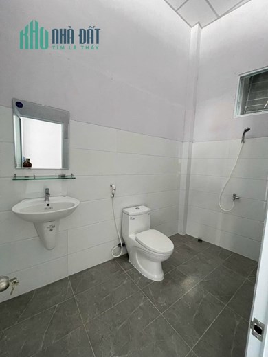 Cho thuê kho Chánh Nghĩa, Thủ Dầu Một, Bình Dương. Đường nhựa. 7tr