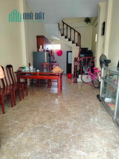 BÁN NHÀ NGÕ 136 CẦU DIỄN,Ô TÔ QUA NHÀ,KINH DOANH,LÔ GÓC,34M2,4T,MT:3,3M
