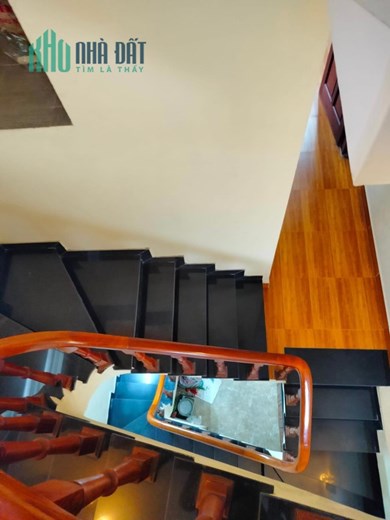 BÁN NHÀ NGÕ 136 CẦU DIỄN,Ô TÔ QUA NHÀ,KINH DOANH,LÔ GÓC,34M2,4T,MT:3,3M