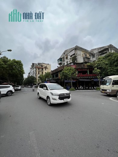 PHÂN LÔ CHÙA HÀ - NGUYỄN VĂN HUYÊN- Ô TÔ DỪNG ĐỖ NGÀY ĐÊM - KINH DOANH VĂN PHÒNG - KHU DÂN TRÍ CAO