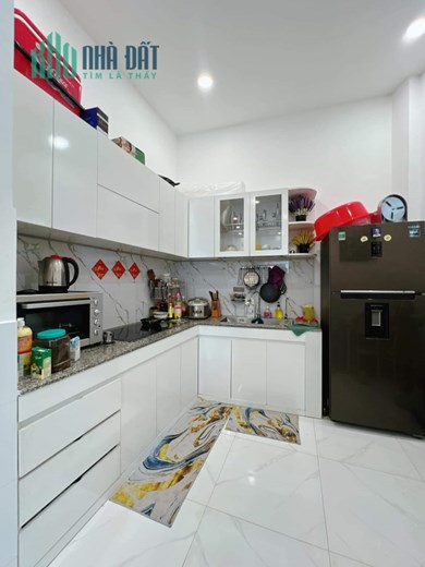 Bán nhà Đẹp Rẻ Q4 Tôn Đản Ngang 4.5x9m 2 tấm có 3tỷ hơn 
ngân hàng cho vay 2 tỷ hơn