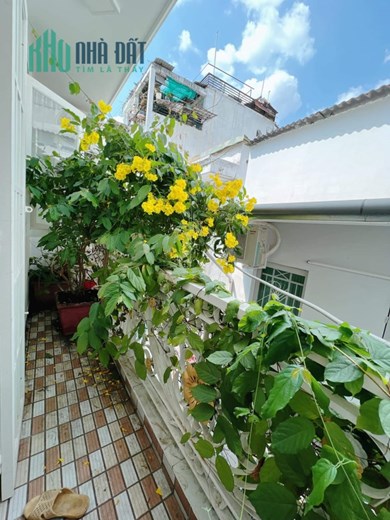 Bán nhà Đẹp Rẻ Q4 Tôn Đản Ngang 4.5x9m 2 tấm có 3tỷ hơn 
ngân hàng cho vay 2 tỷ hơn