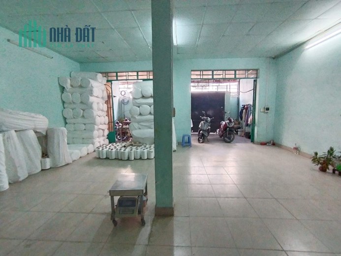 Bán nhà Mặt tiền đường Âu Cơ ngay Bàu Cát - Luỹ Bán Bích, 7.7x26m, Cấp 4, xây 9 Tấm, 30.9 tỷ