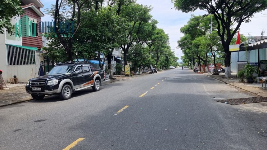 Nhà mê lửng đường 10m5 trần Nguyên Đán chỉ 3,7xx tỷ cực tốt