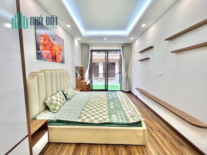 Bán tòa nhà chung cư mini ngõ 204 Trần Duy Hưng dt 110 m2 x 7 t thang máy giá 22 tỷ