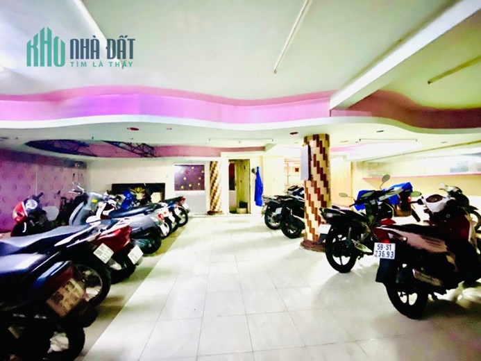 Bán căn hộ dịch vụ 8 tầng Đường Phạm Văn Hai, Quận Tân Bình, 300m2