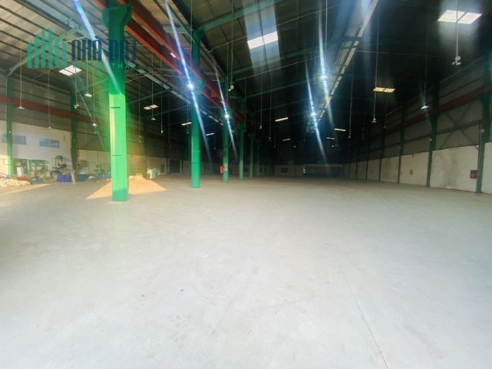 Cho thuê 3700m2 xưởng sản xuất mặt đường Nguyễn Tất Thành 40k/m2.Liên hệ: 0986.454.393