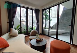 NHÀ ĐẸP XUẤT SẮC Hoàng Ngân Nhà nghệ sỹ nổi tiếng, thiết kế siêu độc, 5 tầng, nhỉnh 5 tỷ