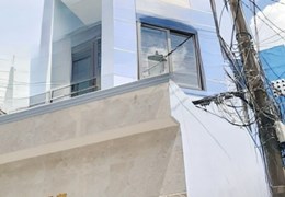 NNC xây mới 3 tầng gần chợ Nguyễn Chế Nghĩa P13.Q8. Giá 15 triệu