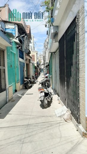 NNC xây mới 3 tầng gần chợ Nguyễn Chế Nghĩa P13.Q8. Giá 15 triệu
