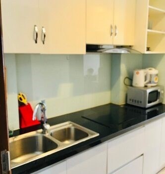 Chính chủ cần bán gấp căn officetel dự án Sky Center, số 5B Phổ Quang, q. Tân Bình, TP Hồ Chí Minh