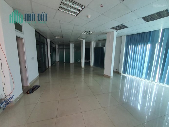 Cho thuê văn phòng Quận 1, cho thuê tầng 3,4,5 có thang máy  Đường Lê Thị Hồng Gấm, Phường Nguyễn