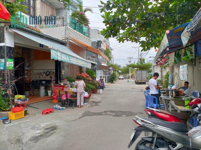Căn Góc 3 tầng đã hoàn công _ Hẻm 6 m KQH_ Nguyễn Duy Trinh, Phú Hữu, Q.9_ 72 m2 _ Chỉ 4 tỷ 85