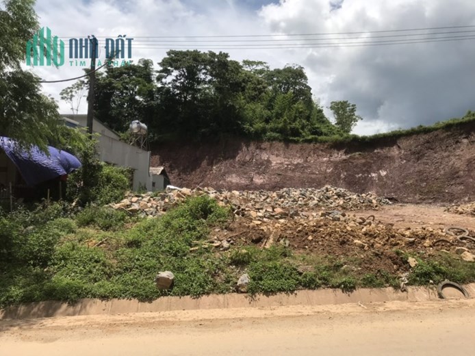 Bán cắt lỗ mảnh đất gần 1000m2 tại nút giao Cao Tốc Hoà Bình - Mộc Châu