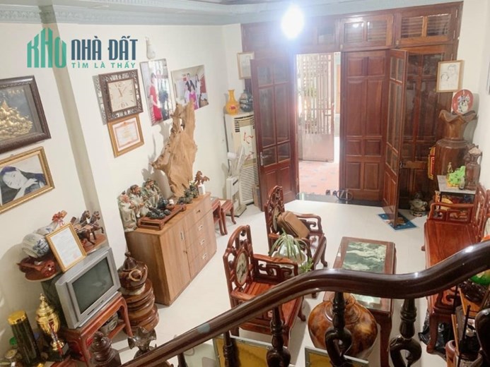 Chính chủ cần bán nhà Trung Kính 60m2 x 4 tầng, TT Cầu Giấy, nhà đẹp, gần phố, 7.95 tỷ
