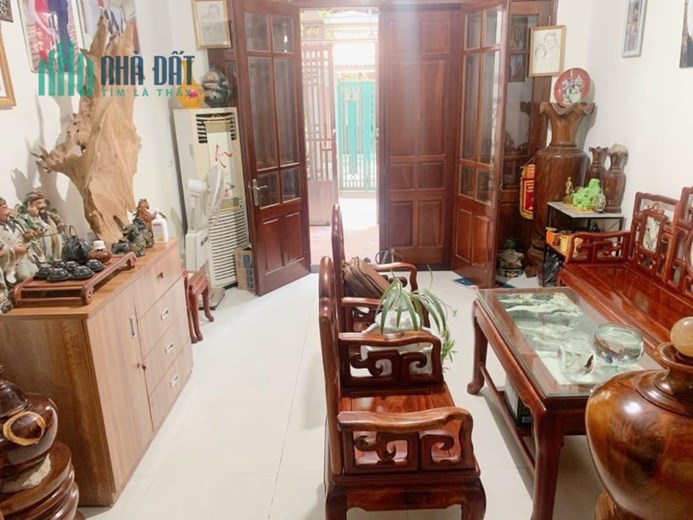 Chính chủ cần bán nhà Trung Kính 60m2 x 4 tầng, TT Cầu Giấy, nhà đẹp, gần phố, 7.95 tỷ