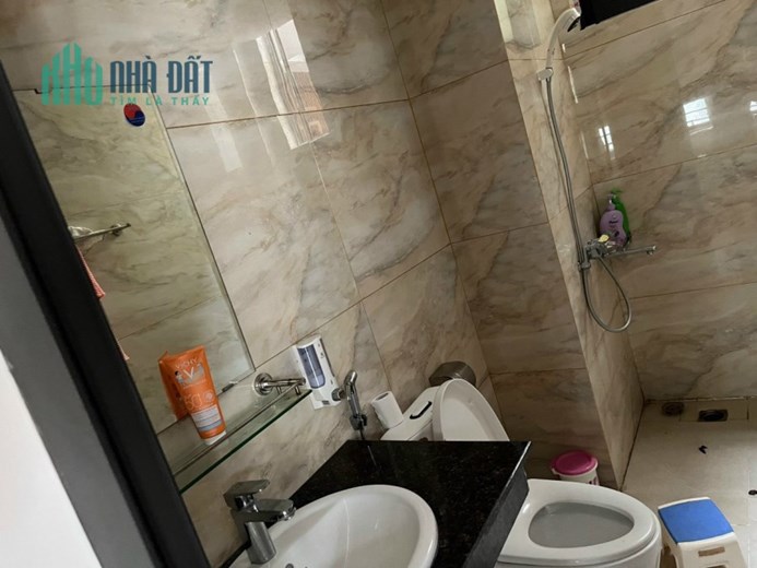 Bán nhà 5 tầng mới xây ở Khối Tân Yên, Phường Hưng Bình
