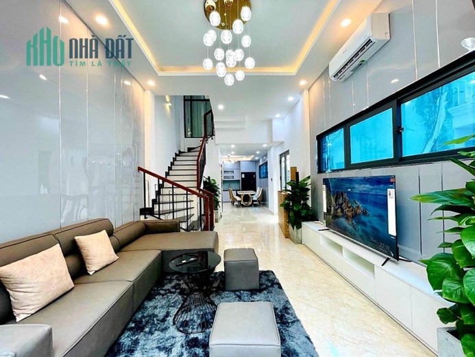 Bán Nhà Phạm Văn Chiêu Gò Vấp Hẻm Xe Hơi Có Thang Máy 4 Tầng Đẹp