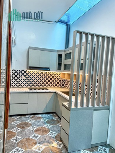 Bán nhà Nguyễn Đức Cảnh, 48m x 4 tầng, 4.15 tỷ, ô tô đỗ cổng