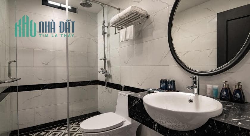 Bán Nhà Mặt Phố Lô Góc Văn Miếu Quốc Tử Giám 7 Tầng, Mặt Tiền Khủng, Đẳng Cấp Sang Xịn