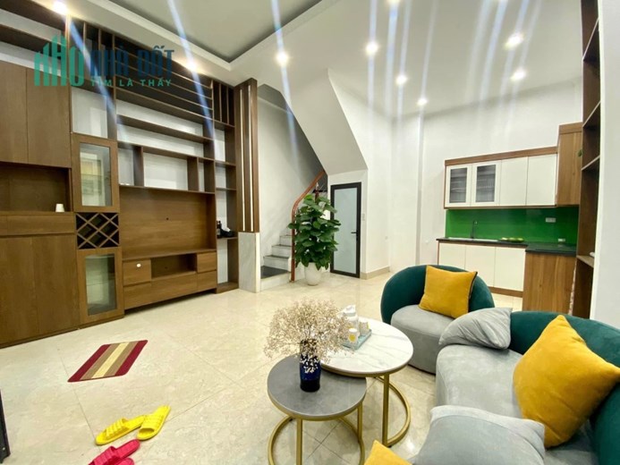 BÁN GẤP NHÀ 6T x 58M XUÂN LA, Ô TÔ, KINH DOANH ĐỈNH GIÁ 7.95 TỶ
-	Khu Xuân La cực kì sầm uất, ngõ